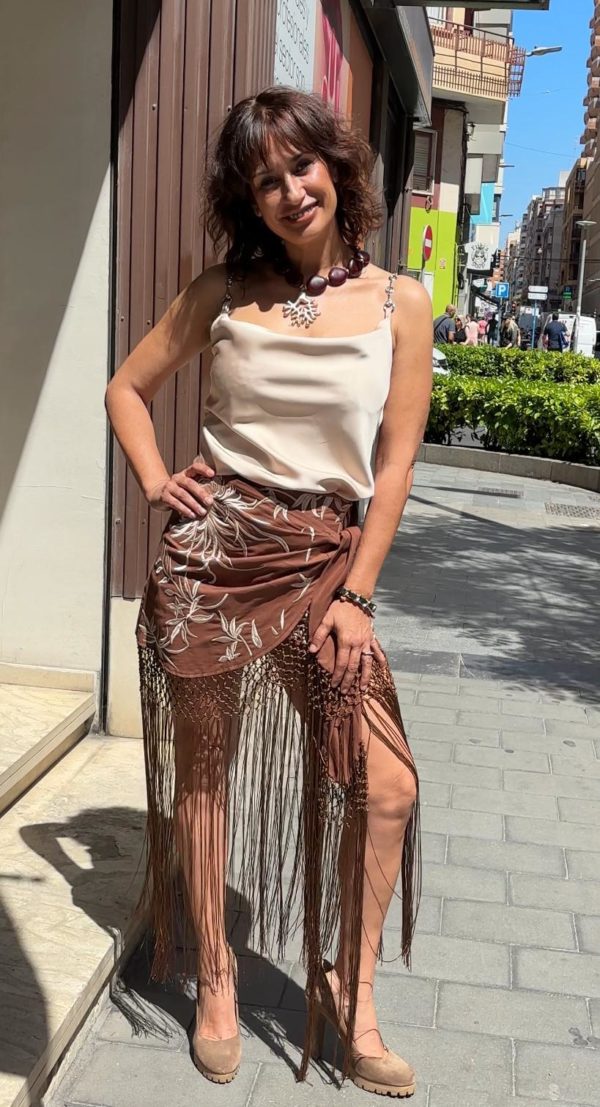 Falda mantón
