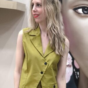 Chaleco verde asimétrico